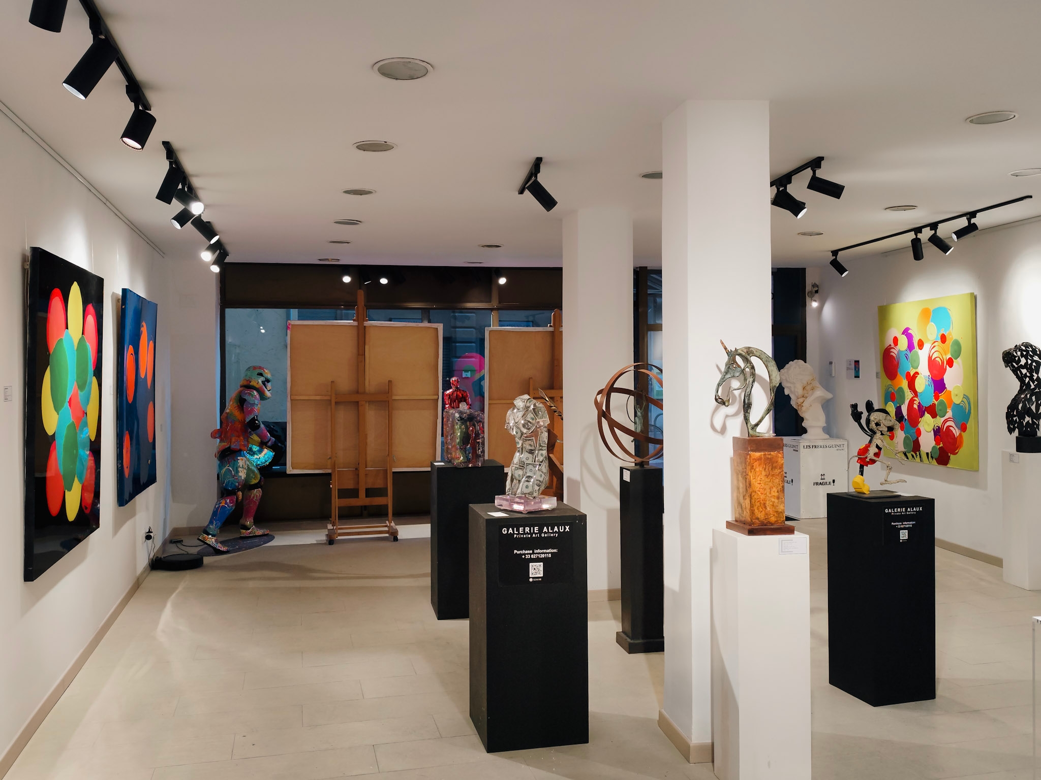 L’Art Contemporain en Mouvement : Nouvelles Énergies au sein des Galeries ALAUX